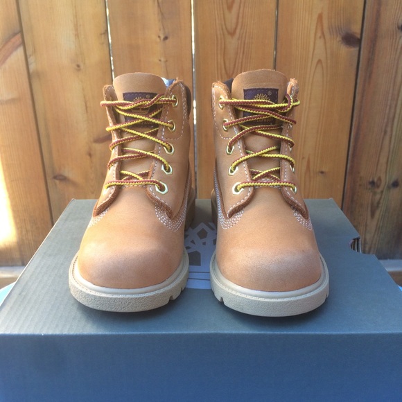 Timberland 6" Wheat Boots Size 9.5 - Picture 3 of 6